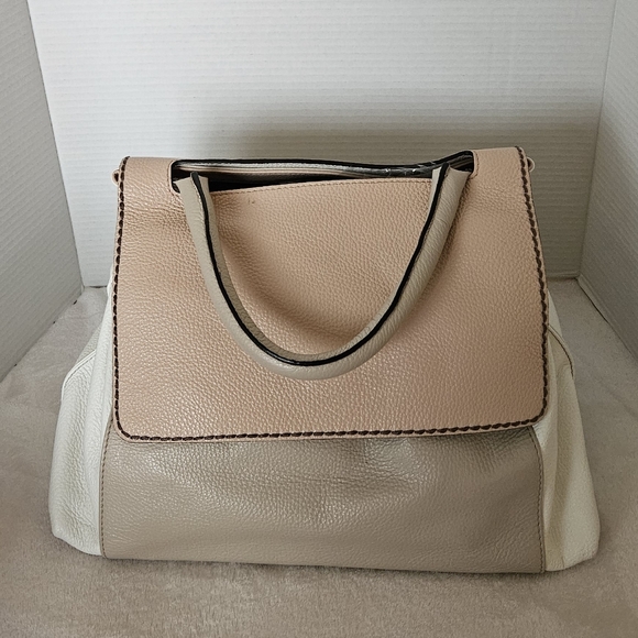 Plinio Visona Handbags - Plinio Visona Elegant Beige and Cream Women's Leather Handbag